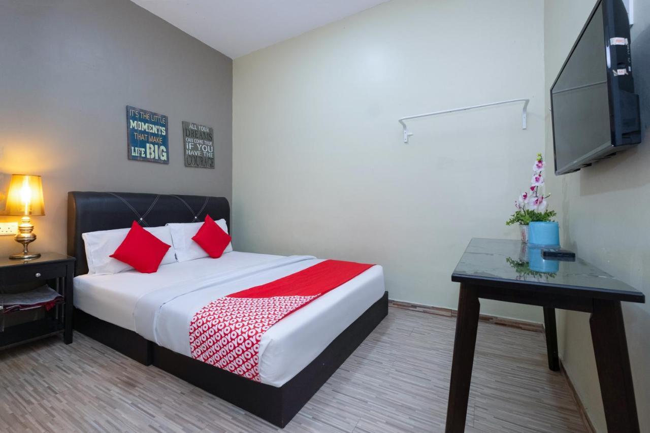 Oyo 89981 Nyamanya Hotel Kuantan Extérieur photo