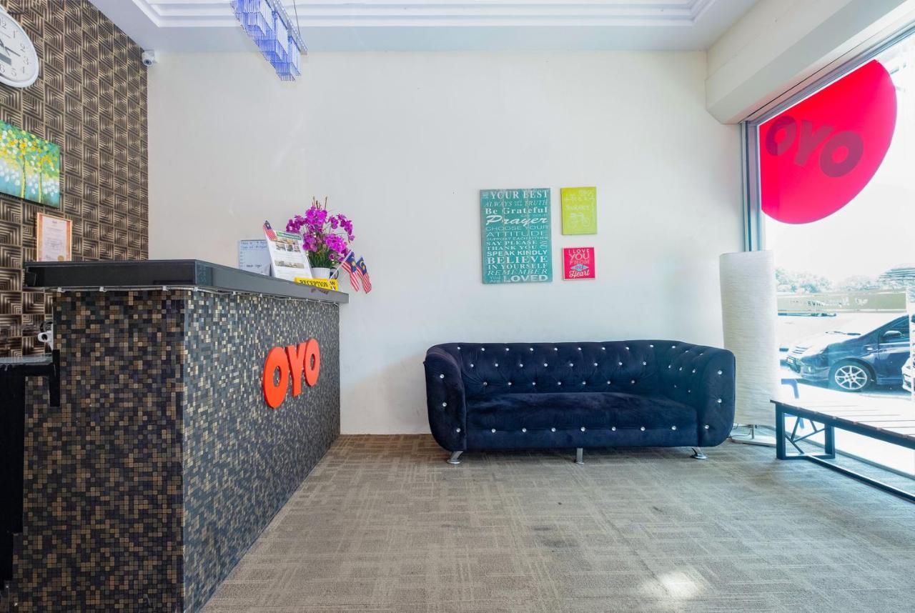 Oyo 89981 Nyamanya Hotel Kuantan Extérieur photo