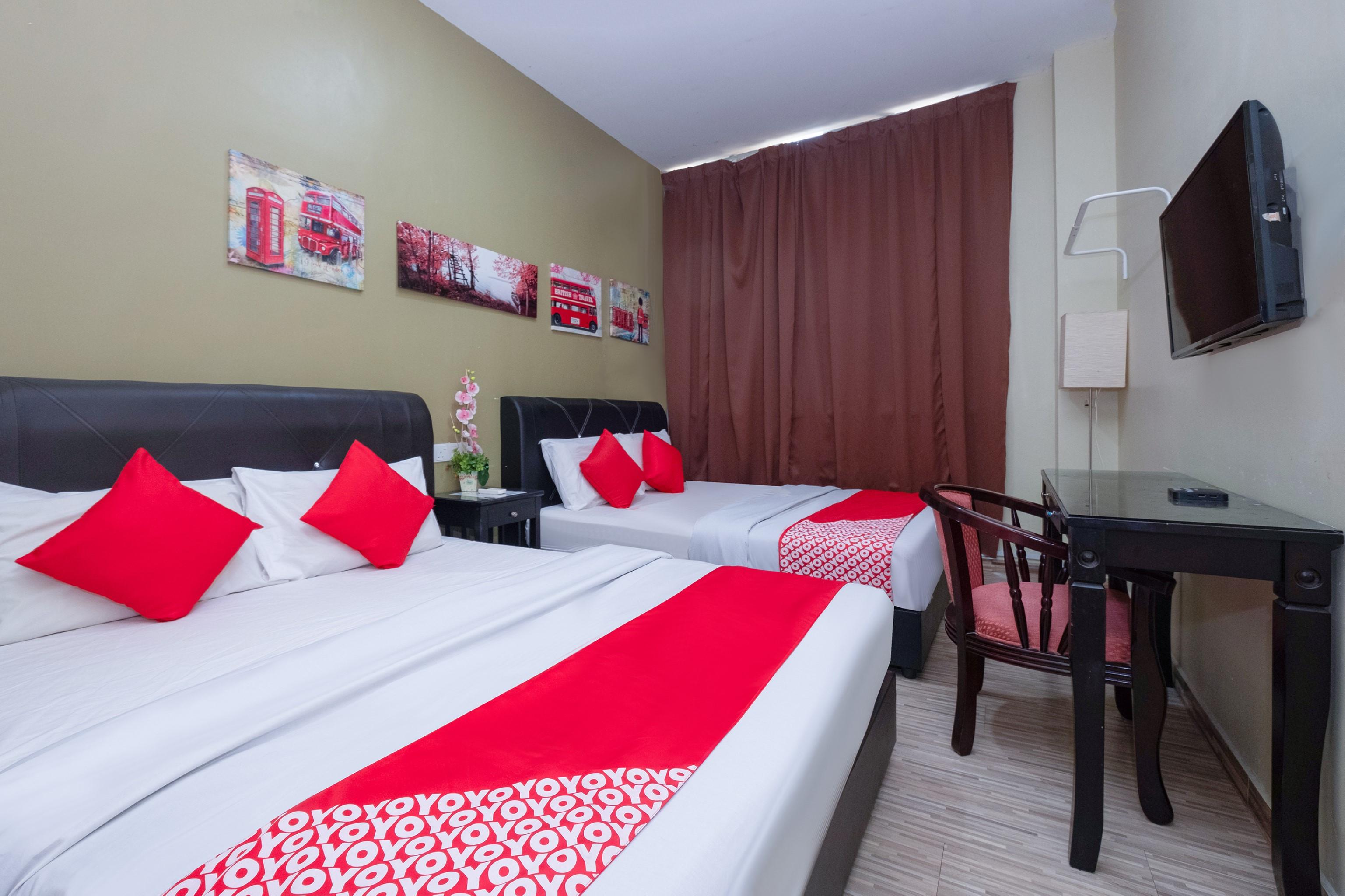 Oyo 89981 Nyamanya Hotel Kuantan Extérieur photo