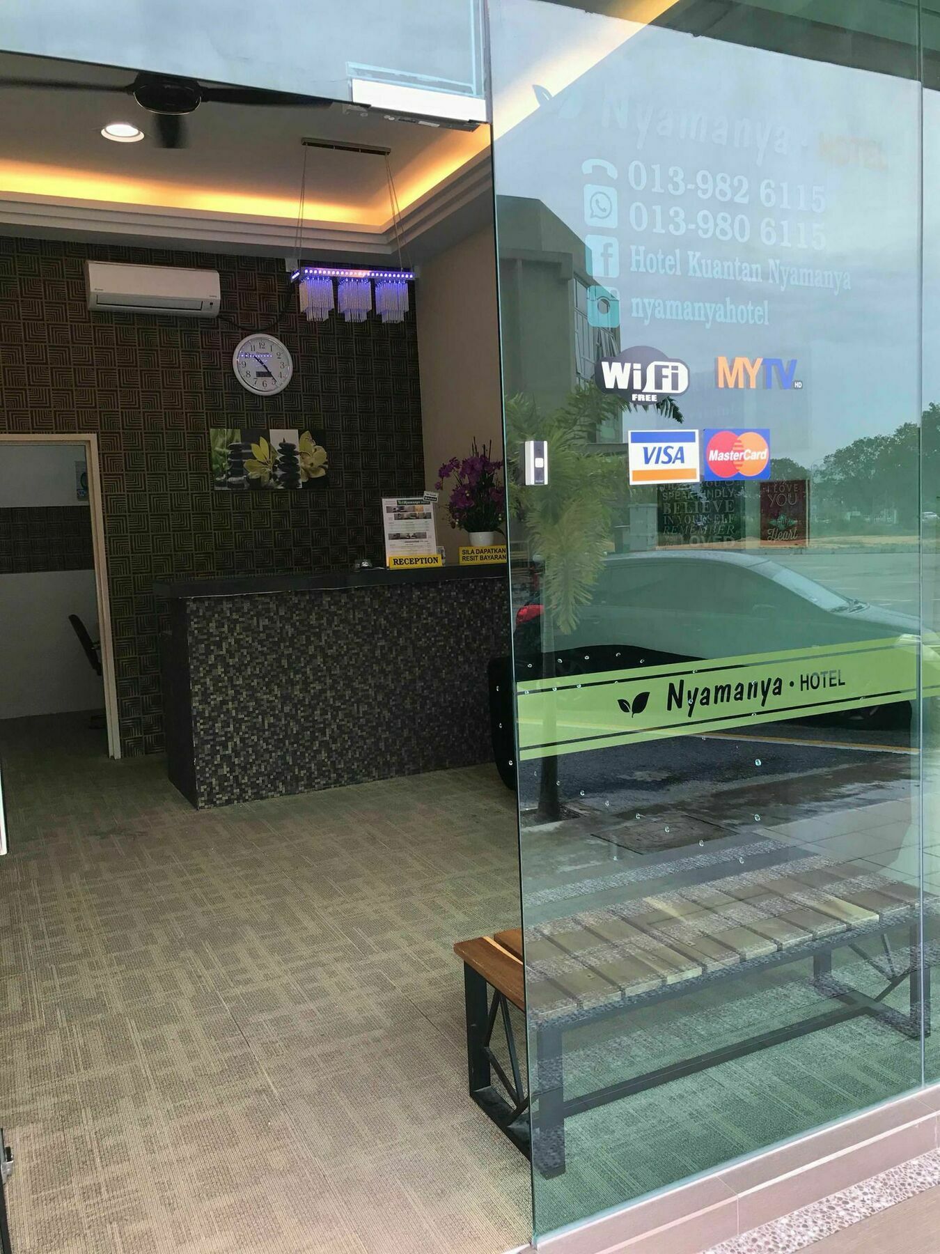 Oyo 89981 Nyamanya Hotel Kuantan Extérieur photo